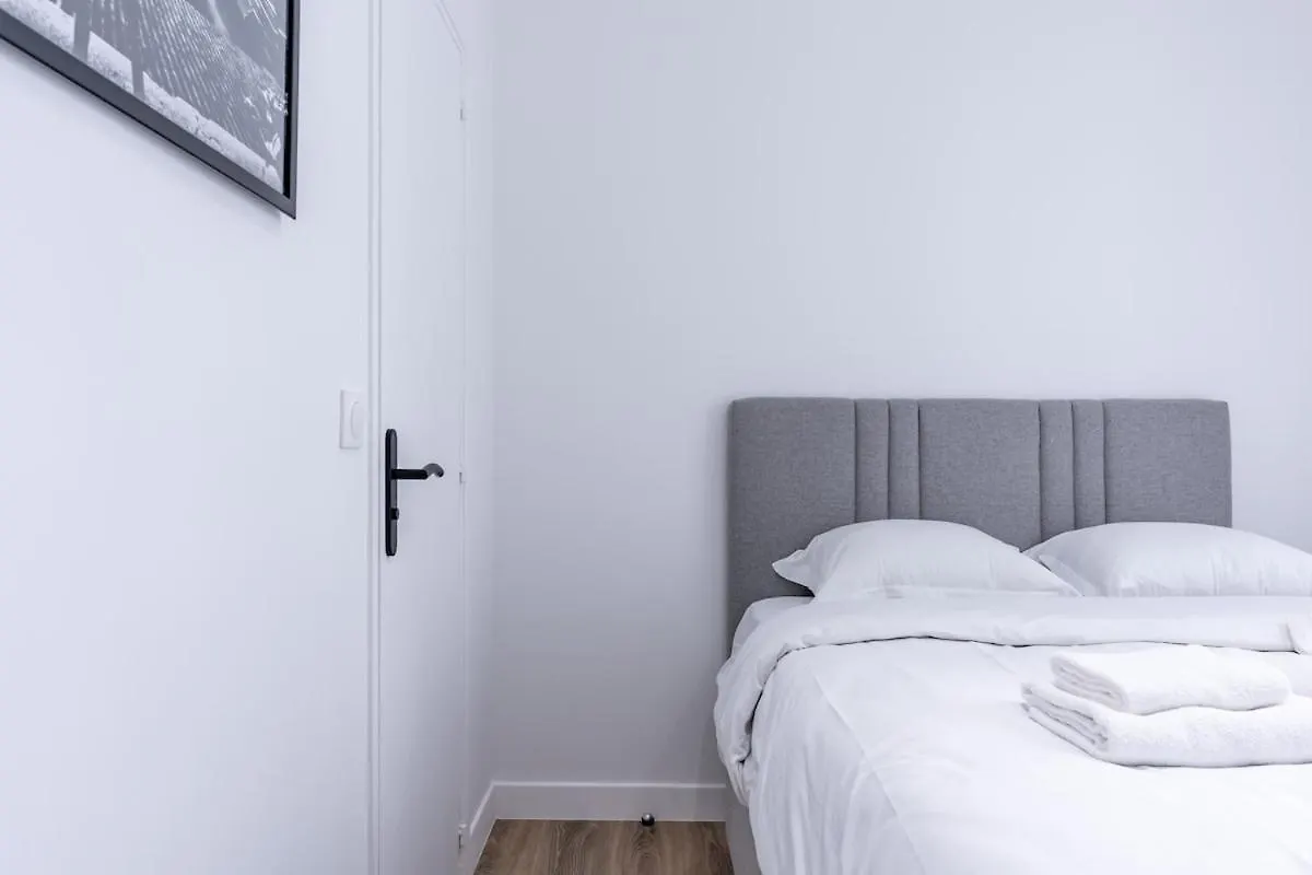 Chic 4-Star Studio Only 10 Minutes From Le Marais Paris France