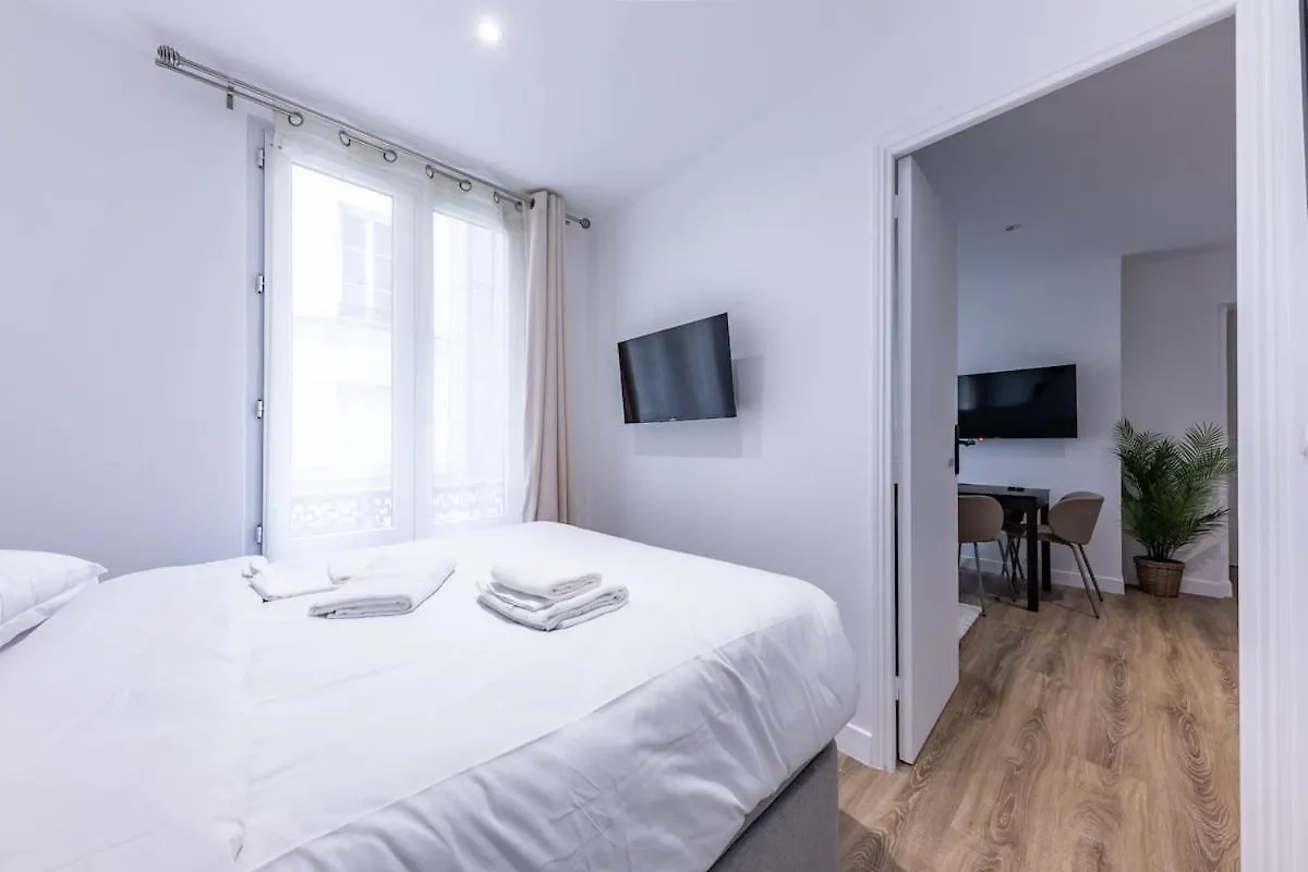 Apartment Chic 4-Star Studio Only 10 Minutes From Le Marais Paris