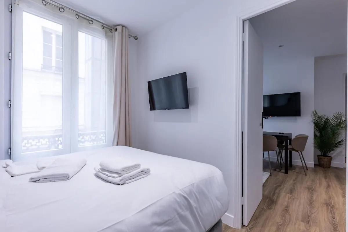 Apartment Chic 4-Star Studio Only 10 Minutes From Le Marais Paris France